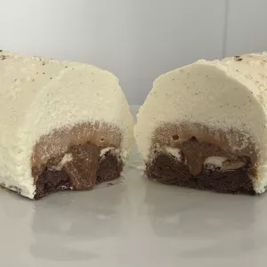 Bûche 🪵 Vanille Noix 🥜 de Pécan